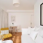 Au Clair D\'Augustin